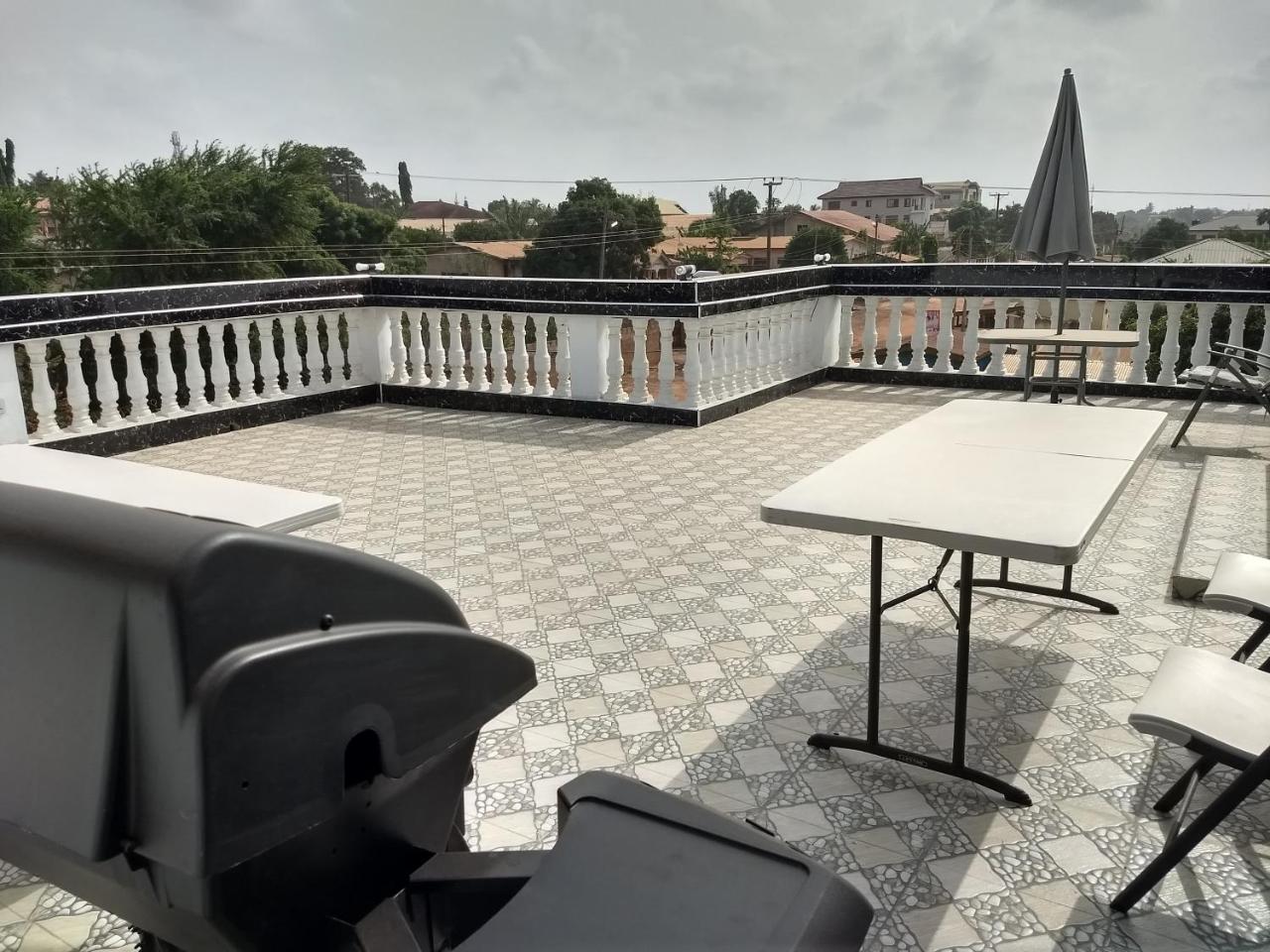The Winford Boutique Hotel Achimota Taifa Exterior photo