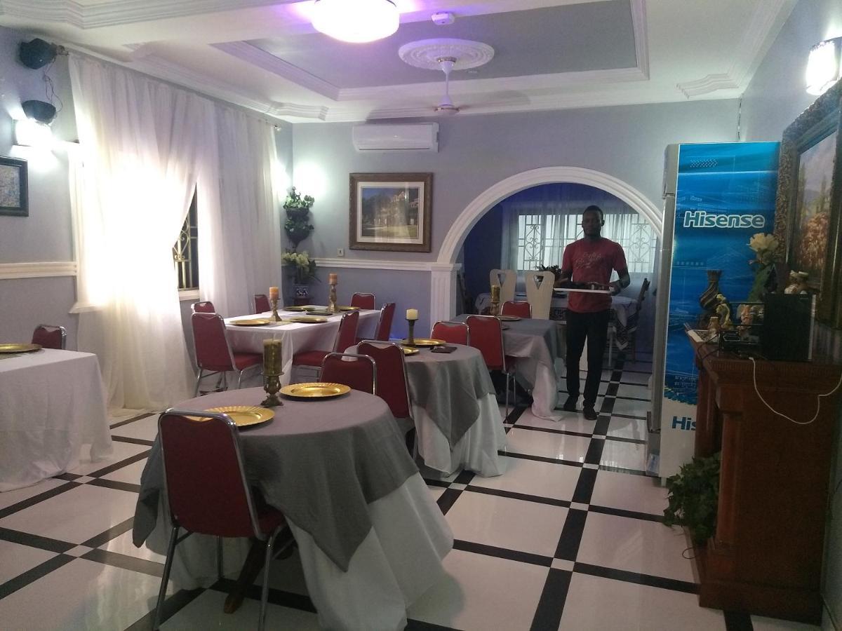 The Winford Boutique Hotel Achimota Taifa Exterior photo